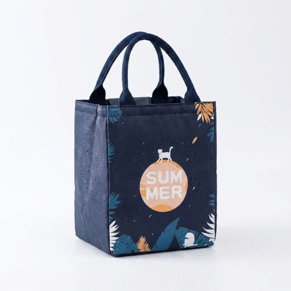 Sac isotherme repas bureau frais - photo e-commerce fond blanc