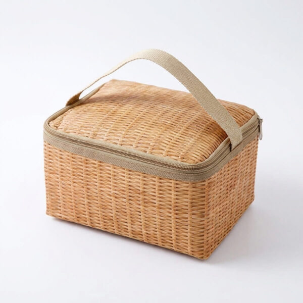 Sac isotherme repas rotin - photo e-commerce fond blanc